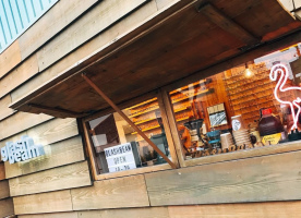 岸和田駅前グラッシュビームに「g coffee bubu stand」が昨日オープンされたようです。