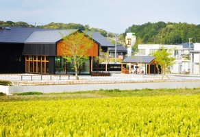 日本茶カフェ＆ショップ...静岡県掛川市上内田に「茶の庭」本日オープン