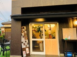 千葉県市川市宮久保3丁目に「カフェ＆ダイニング ハル」が本日オープンのようです。
