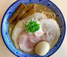 神奈川県横須賀市根岸町に「らぁ麺琥珀（こはく）」が4/6にオープンされたようです。