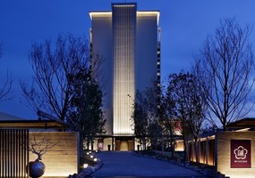 神戸市中央区の天然温泉旅館『神戸みなと温泉 蓮』