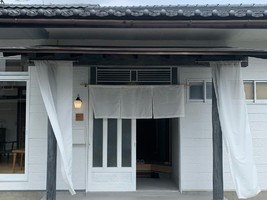 長野県北安曇郡松川村にごはん屋「スパイス食堂 色縁（いろぶち）」が3/28にオープンされたようです。