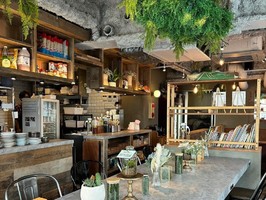 神奈川県相模原市緑区橋本にカフェ×エスニック「252Cafe」が3/25にオープンされたようです。