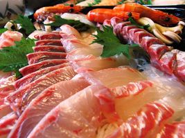 漁港直送鮮魚の刺身10種（惣菜・揚げ物も）食べ放題＆日本酒飲み放題！生本マグロ刺食べ放題も追加可能