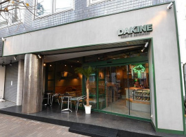 世田谷区若林3丁目に「ダカイン スパム＆サンドイッチカフェ」が本日グランドオープンのようです。