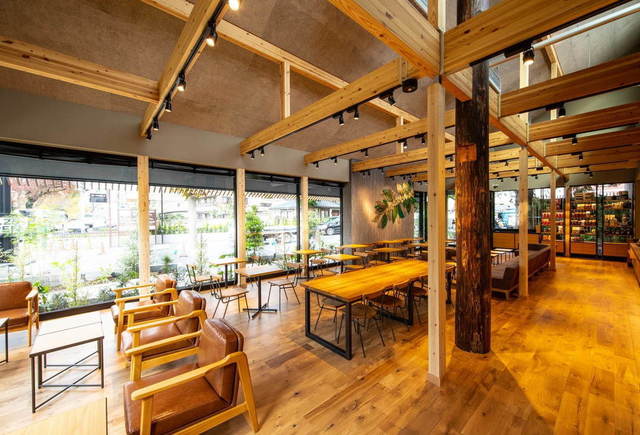 <div>樹齢約300年のクスノキが見守る木造店舗</div>
<div>「Starbucks Coffee 西東京新町店」11月25日グランドオープン！</div>
<div>40年間地域に愛されてきた珈琲館くすの樹跡地に出店。</div>
<div>力強いクスノキを引き続き地域のお客様と見守りながら、</div>
<div>1杯のコーヒーを通じて、お客様とパートナー（従業員）が</div>
<div>木や自然とつながるきっかけを創出。。</div>
<div>https://goo.gl/maps/MwtXZdEic1mZASGx9</div>
<div>https://www.instagram.com/starbucks_j/</div>
<div>https://www.facebook.com/StarbucksJapan</div>
<div>
<blockquote class="twitter-tweet">
<p lang="ja" dir="ltr">＼いよいよ明日(11/25)／<br />『<a href="https://twitter.com/hashtag/%E6%8A%B9%E8%8C%B6%E6%8A%B9%E8%8C%B6%E3%83%9B%E3%83%AF%E3%82%A4%E3%83%88%E3%83%81%E3%83%A7%E3%82%B3%E3%83%AC%E3%83%BC%E3%83%88%E3%83%95%E3%83%A9%E3%83%9A%E3%83%81%E3%83%BC%E3%83%8E?src=hash&ref_src=twsrc%5Etfw">#抹茶抹茶ホワイトチョコレートフラペチーノ</a> ®』が新登場🎄✨ホリデーを彩る新しいフードも登場します。<br />ホリデーシーズン第2弾お楽しみに🎅💚<a href="https://t.co/gOG9FUzX9v">https://t.co/gOG9FUzX9v</a> <a href="https://t.co/FA2s987XHb">pic.twitter.com/FA2s987XHb</a></p>
— スターバックス コーヒー (@Starbucks_J) <a href="https://twitter.com/Starbucks_J/status/1331147636909297664?ref_src=twsrc%5Etfw">November 24, 2020</a></blockquote>
<script async="" src="https://platform.twitter.com/widgets.js" charset="utf-8"></script>
</div><div class="news_area is_type02"><div class="thumnail"><a href="https://goo.gl/maps/MwtXZdEic1mZASGx9"><div class="image"><img src="https://lh5.googleusercontent.com/p/AF1QipMaDUKCqHTq78OHyjradF9mvYLAW-oB1S4Mo5OO=w256-h256-k-no-p"></div><div class="text"><h3 class="sitetitle">スターバックスコーヒー 西東京新町店</h3><p class="description">★★★★★ · コーヒーショップ・喫茶店 · 新町５丁目１９−１０</p></div></a></div></div> ()