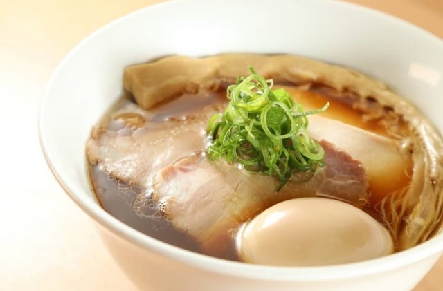 <div>「らぁ麺かめ田」4/2グランドオープン</div>
<div>鶏と大山鶏をふんだんに使用した高級鶏清湯らぁ麺のお店。</div>
<div>https://goo.gl/maps/we2YXGUvNNgCYg7bA</div>
<div>https://www.instagram.com/ramen.kameda/</div>
<div class="news_area is_type02">
<div class="thumnail"><a href="https://goo.gl/maps/we2YXGUvNNgCYg7bA">
<div class="image"><img src="https://lh5.googleusercontent.com/p/AF1QipOpgDAp1iKOG7paCdFiBIgJQghu62B7qQSLSnd2=w256-h256-k-no-p" /></div>
<div class="text">
<h3 class="sitetitle">らぁ麺 かめ田</h3>
<p class="description">ラーメン屋 · 西条２４７８</p>
</div>
</a></div>
</div> ()