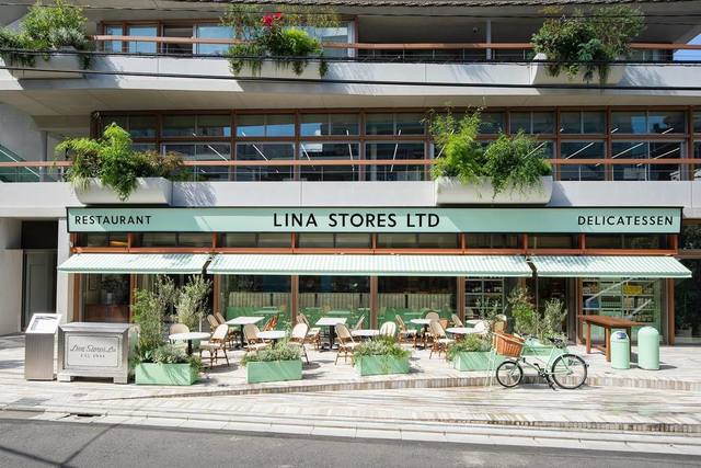 <div>日本初上陸</div>
<div>「LINA STORES（リナストアズ）」7月30日オープン！</div>
<div>1944年ロンドン・ソーホー地区で創業し、イタリアンデリカテッセンや</div>
<div>レストランとして人気を誇る「リナストアズ」英国外初の旗艦店。。。</div>
<div>https://tabelog.com/tokyo/A1306/A130602/13261306/</div>
<div>https://www.instagram.com/linastoresjp/</div>
<div><iframe src="https://www.facebook.com/plugins/post.php?href=https%3A%2F%2Fwww.facebook.com%2Flinastoresjp%2Fposts%2F198773615595555&show_text=true&width=500" width="500" height="459" style="border: none; overflow: hidden;" scrolling="no" frameborder="0" allowfullscreen="true" allow="autoplay; clipboard-write; encrypted-media; picture-in-picture; web-share"></iframe></div>
<div><iframe src="https://www.facebook.com/plugins/post.php?href=https%3A%2F%2Fwww.facebook.com%2Flinastoresjp%2Fposts%2F199507072188876&show_text=true&width=500" width="500" height="710" style="border: none; overflow: hidden;" scrolling="no" frameborder="0" allowfullscreen="true" allow="autoplay; clipboard-write; encrypted-media; picture-in-picture; web-share"></iframe></div><div class="news_area is_type01"><div class="thumnail"><a href="https://tabelog.com/tokyo/A1306/A130602/13261306/"><div class="image"><img src="https://tblg.k-img.com/resize/640x640c/restaurant/images/Rvw/155664/155664730.jpg?token=504f2eb&api=v2"></div><div class="text"><h3 class="sitetitle">LINA STORES (表参道/イタリアン)</h3><p class="description"></p></div></a></div></div> ()