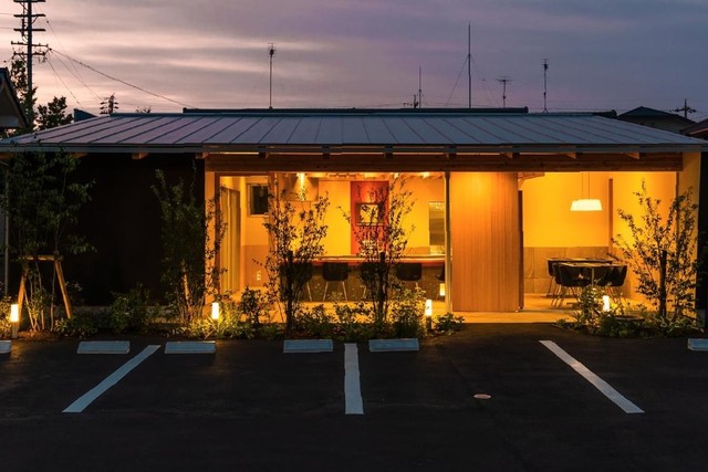 <div>『すし大』</div>
<div>住宅街の一角に佇む隠れ家的すし料理店。</div>
<div>場所:愛知県碧南市松江町4-41</div>
<div>投稿時点の情報、詳細はお店のSNS等確認ください。</div>
<div>https://sushi-dai.jp/</div>
<div>https://www.instagram.com/sushi_dai_hekinan/<br /><br /></div><div class="news_area is_type01"><div class="thumnail"><a href="https://sushi-dai.jp/"><div class="image"><img src="https://sushi-dai.jp/wp/wp-content/themes/sushi-dai/assets/images/ogimage.png"></div><div class="text"><h3 class="sitetitle">すし大 - 愛知県碧南市</h3><p class="description">すし大 - 愛知県碧南市</p></div></a></div></div> ()