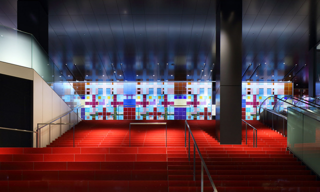 <p>2020年7月にオープン予定の新複合商業施設ハレザ池袋のホール棟</p>
<p>「東京建物 Brillia HALL（豊島区立芸術文化劇場）」11月1日先行オープン！</p>
<p>再開発エリア、ハレザ池袋の三棟施設の中央に位置し</p>
<p>三層1,300席の客席と間口9間（16.4m）の舞台を有する。</p>
<p>ミュージカルや大型商業演劇、伝統芸能等の連続的な上演により</p>
<p>街のにぎわいを生み出していく。。</p>
<p>https://toshima-theatre.jp/</p><div class="news_area is_type01"><div class="thumnail"><a href="https://toshima-theatre.jp/"><div class="image"><img src="https://toshima-theatre.jp/img/share.png"></div><div class="text"><h3 class="sitetitle">東京建物 Brillia HALL（豊島区立芸術文化劇場）</h3><p class="description">東京建物 Brillia HALL（豊島区立芸術文化劇場）は、区民に良質な芸術文化を鑑賞する機会を提供し、区民の福祉を増進するとともに、芸術文化が生み出す波及効果で地域のにぎわいを創出することを目的として設置された公共施設です。</p></div></a></div></div> ()