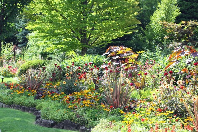 <div>「La CASTA Natural Healing Garden」</div>
<div>ラ・カスタのブランドコンセプト、植物の生命力と癒しを、</div>
<div>そのまま生かした美と癒しの庭園...</div>
<div>https://bit.ly/3fTxsmG</div>
<div>https://www.instagram.com/lacasta.garden/</div>
<div class="news_area is_type01">
<div class="thumnail"><a href="https://bit.ly/3fTxsmG">
<div class="image"><img src="https://scontent-nrt1-1.xx.fbcdn.net/v/t1.0-9/81015849_1383753138473578_3350076204571951104_o.jpg?_nc_cat=111&_nc_sid=2d5d41&_nc_ohc=6JkVkbkLVPwAX_z7V8k&_nc_ht=scontent-nrt1-1.xx&oh=19d6c3e70f0f9aa7143f431b17d20759&oe=5F589567" /></div>
<div class="text">
<h3 class="sitetitle">ラ･カスタ ナチュラル ヒーリング ガーデン</h3>
<p class="description">Happy New Year 2020 . . 今年も植物の力を たくさんの方に感じていただき このラ・カスタの世界が 皆様にとって 特別な空間となりますように。 2020年も どうぞ宜しくお願い致します。 . . . 明日はいよいよHAPPY袋の販売！！ . . #ラカスタナチュラルヒーリングガーデン #ラカスタ #ガーデン#ガーデニング#ナチュラルガーデン #アロマテラピー #アロマ...</p>
</div>
</a></div>
</div> ()