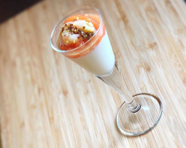 <p>こんにちは、奈良県香芝市のココチキッチン奈良狐井です。<br /><br />本日はランチの一番初めに出てくるお一口のお楽しみのお写真を、、、<br /><br />こちらは豆乳のパンナコッタの上にフルーツトマトのマリネと<br /><br />甘海老の粒マスタードを添えた一品になっています✨<br /><br />本日も、皆様のご来店を心よりお待ちしています。<br /><br /><br /><strong>ココチキッチン奈良狐井</strong>　奈良県香芝市狐井613　・・・・・・・<br />open:11:00-14:30 17:30-21:30　close:木曜.第三水曜日<br /><strong>tel:0745-44-8275 </strong>※<strong>完全予約制<br /></strong>近鉄五位堂駅より徒歩10分　敷地内に大きな駐車場（20台以上）<br />※ランチは11時～と13時～の二部制営業になります。<br />※ディナーは2営業日前までにご予約願います。<br /><br />https://www.instagram.com/cocochikitchen/</p>
<div class="news_area is_type02"></div><div class="news_area is_type02"><div class="thumnail"><a href="https://www.instagram.com/cocochikitchen/"><div class="image"><img src="https://prtree.jp/sv_image/w300h300/Y6/Xt/Y6XtltGBAhCNwfso.jpg"></div><div class="text"><h3 class="sitetitle">@cocochikitchen • Instagram photos and videos</h3><p class="description">118 Followers, 88 Following, 12 Posts - See Instagram photos and videos from @cocochikitchen</p></div></a></div></div> ()