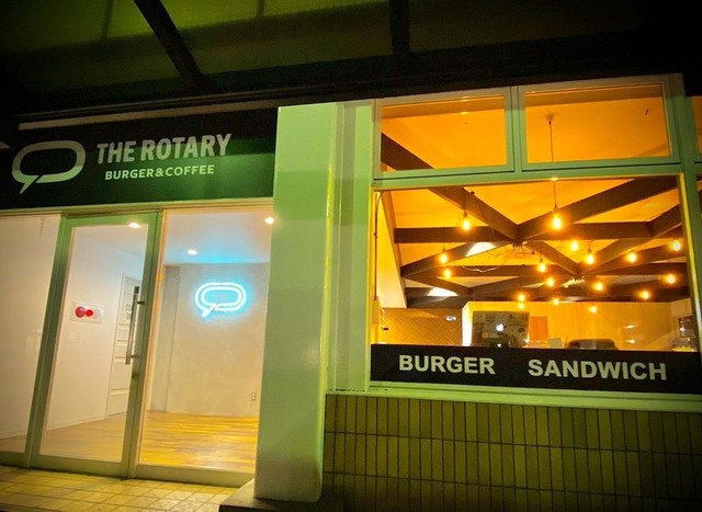 <div>「THE ROTARY BURGER＆COFFEE」4/26オープン</div>
<div>繋がりを大切に会話の生まれるお店....</div>
<div>https://goo.gl/maps/FyjULKsY4BKSu8e79</div>
<div>https://www.instagram.com/the_rotary2021/</div>
<div><iframe src="https://www.facebook.com/plugins/post.php?href=https%3A%2F%2Fwww.facebook.com%2Fpermalink.php%3Fstory_fbid%3D130280219081028%26id%3D105431974899186&width=500&show_text=true&height=453&appId" width="500" height="453" style="border: none; overflow: hidden;" scrolling="no" frameborder="0" allowfullscreen="true" allow="autoplay; clipboard-write; encrypted-media; picture-in-picture; web-share"></iframe></div>
<div class="news_area is_type02">
<div class="thumnail"><a href="https://goo.gl/maps/FyjULKsY4BKSu8e79">
<div class="image"><img src="https://lh5.googleusercontent.com/p/AF1QipPWXlNRY6rAIF3oGxb8dv2ZC6rFb_1RIag1Z_2j=w256-h256-k-no-p" /></div>
<div class="text">
<h3 class="sitetitle">THE ROTARY</h3>
<p class="description">★★★★★ · ハンバーガー店 · 古市町 471番地</p>
</div>
</a></div>
</div> ()
